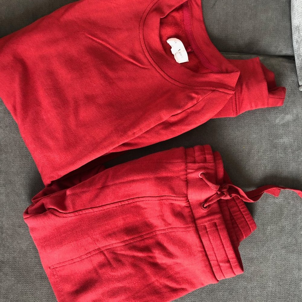 Lou & Grey Sweatsuit Ruby Red